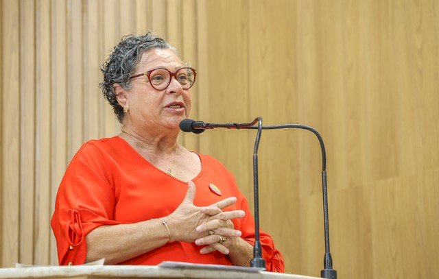 Morre, aos 67 anos, a vereadora de Aracaju Ângela Melo.