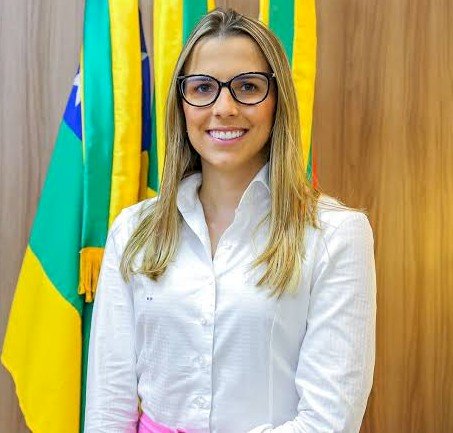 Pesquisa aponta liderança de Rafaela Ribeiro em Lagarto.