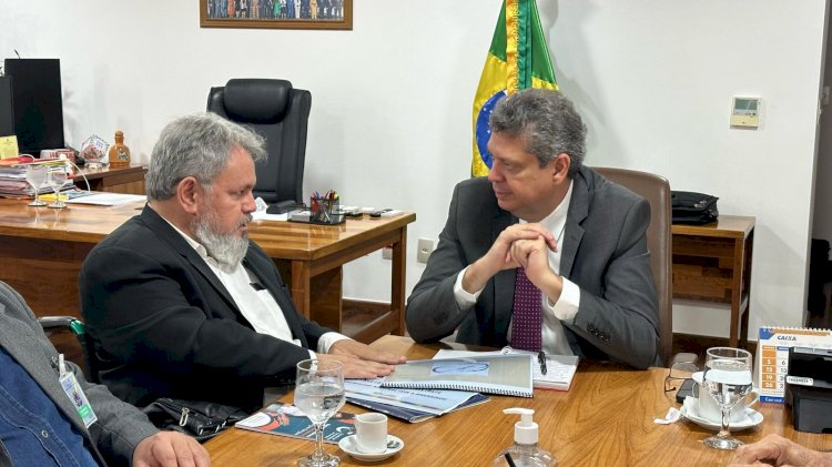 Ministro Márcio Macedo recebe presidente do Conselho Estadual das Pessoas com Deficiência de Sergipe