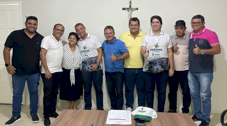 Marival atrai grandes apoios e abala sonho de reeleição de prefeito de Simão Dias