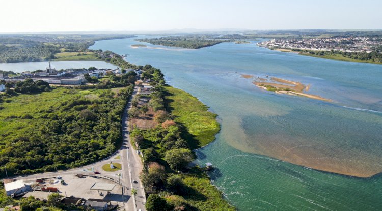 Fábio Mitidieri comemora licitação da ponte Neópolis-Penedo